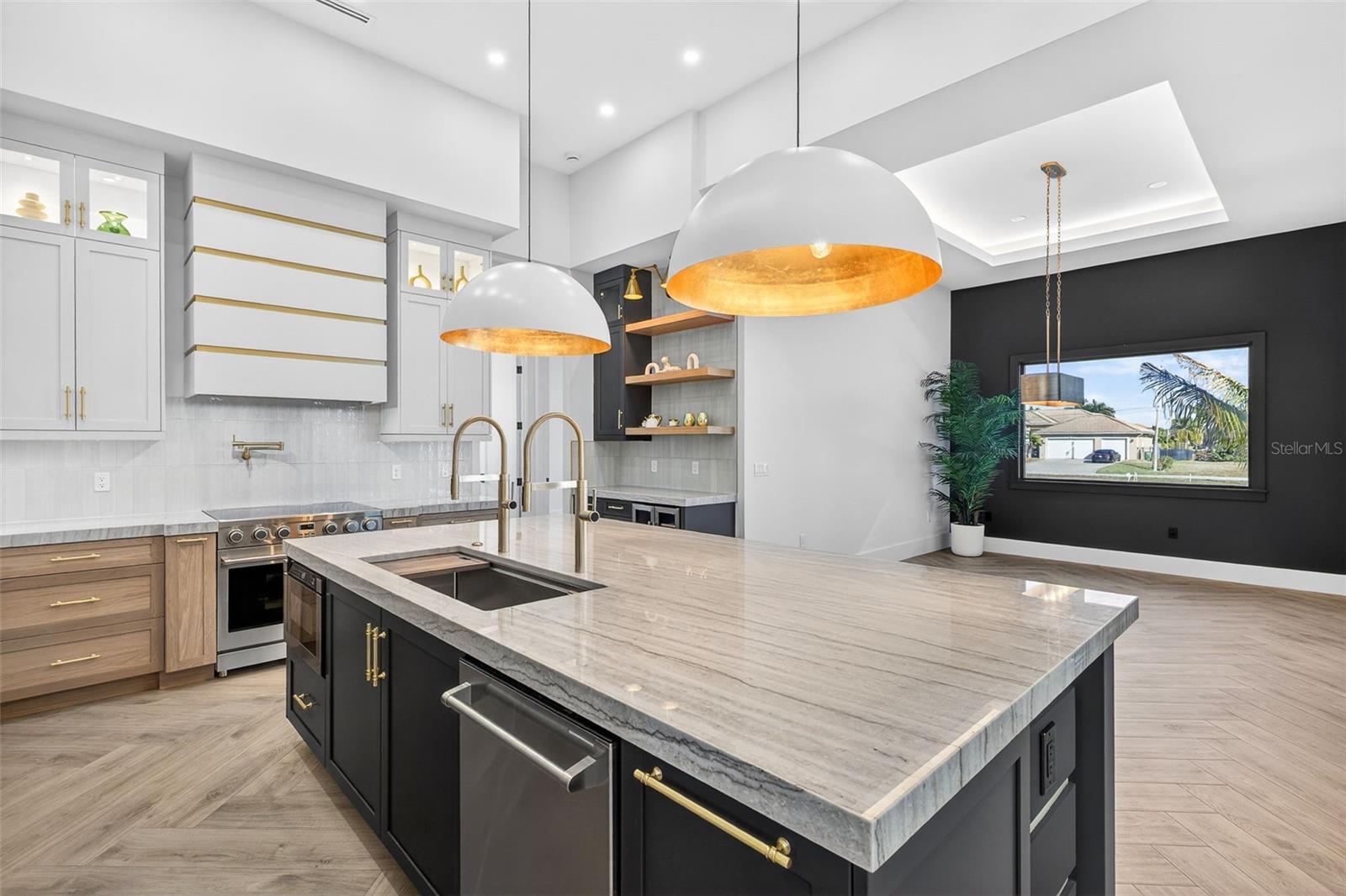 Image 16 of 50 For 1825 37th Avenue