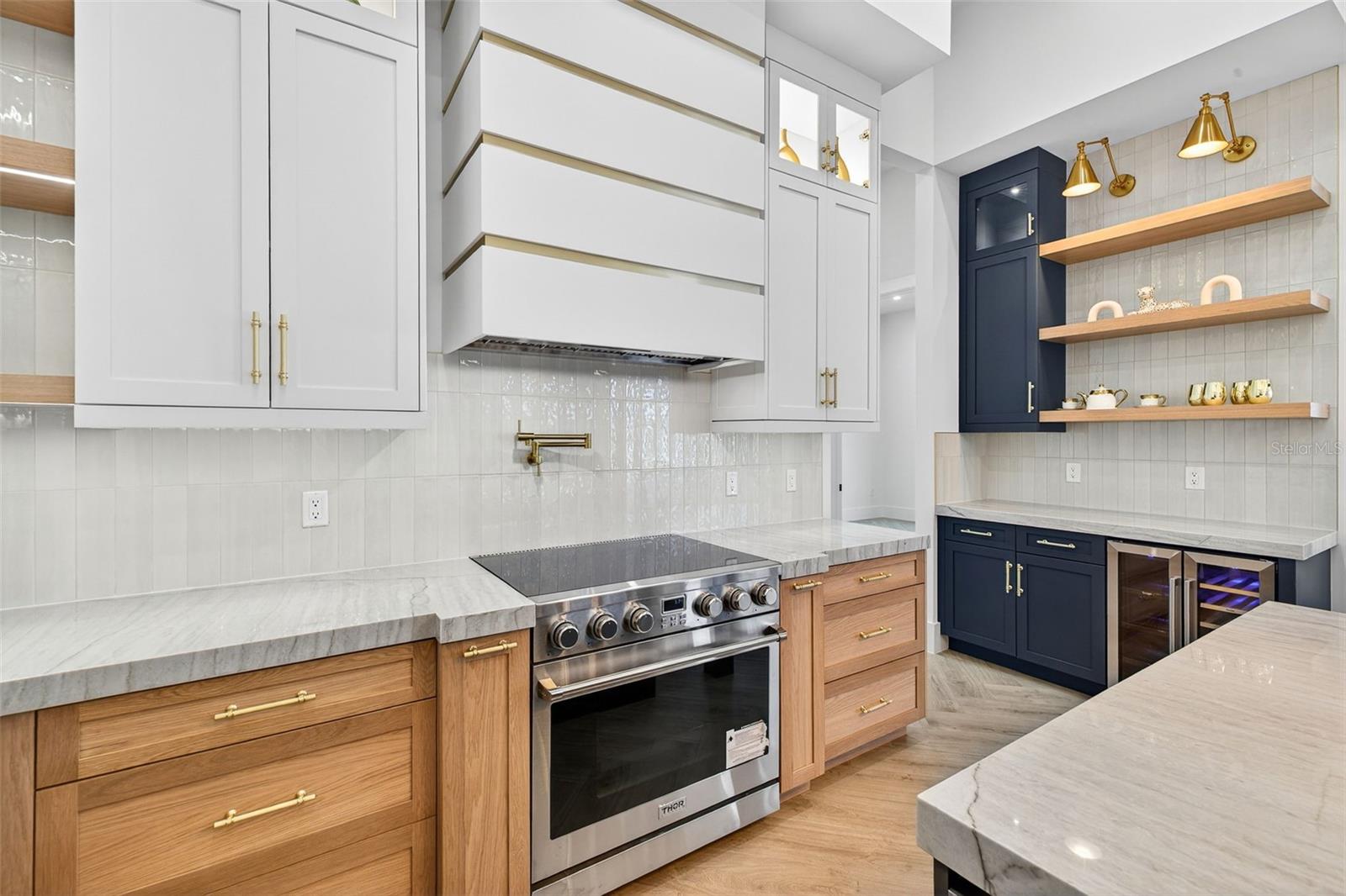 Image 20 of 50 For 1825 37th Avenue