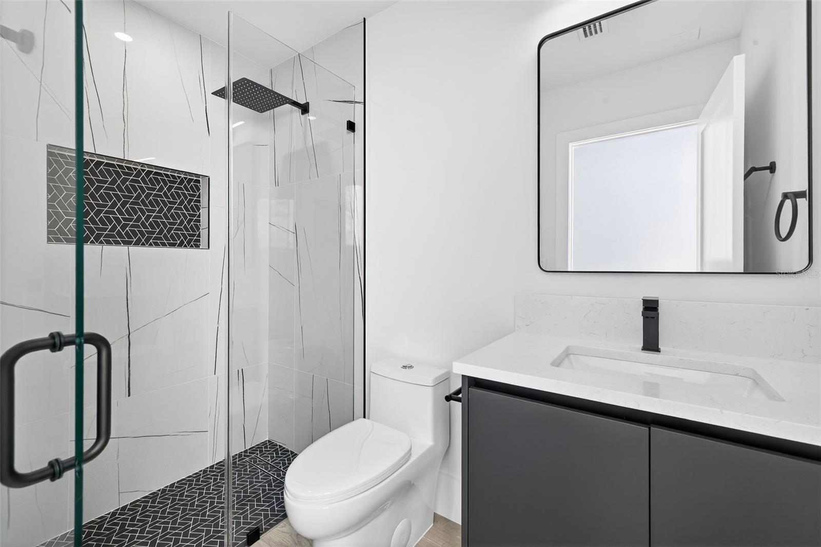 Image 35 of 50 For 1825 37th Avenue