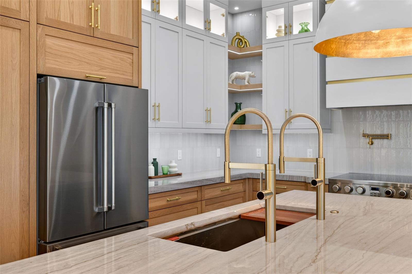 Image 4 of 50 For 1825 37th Avenue