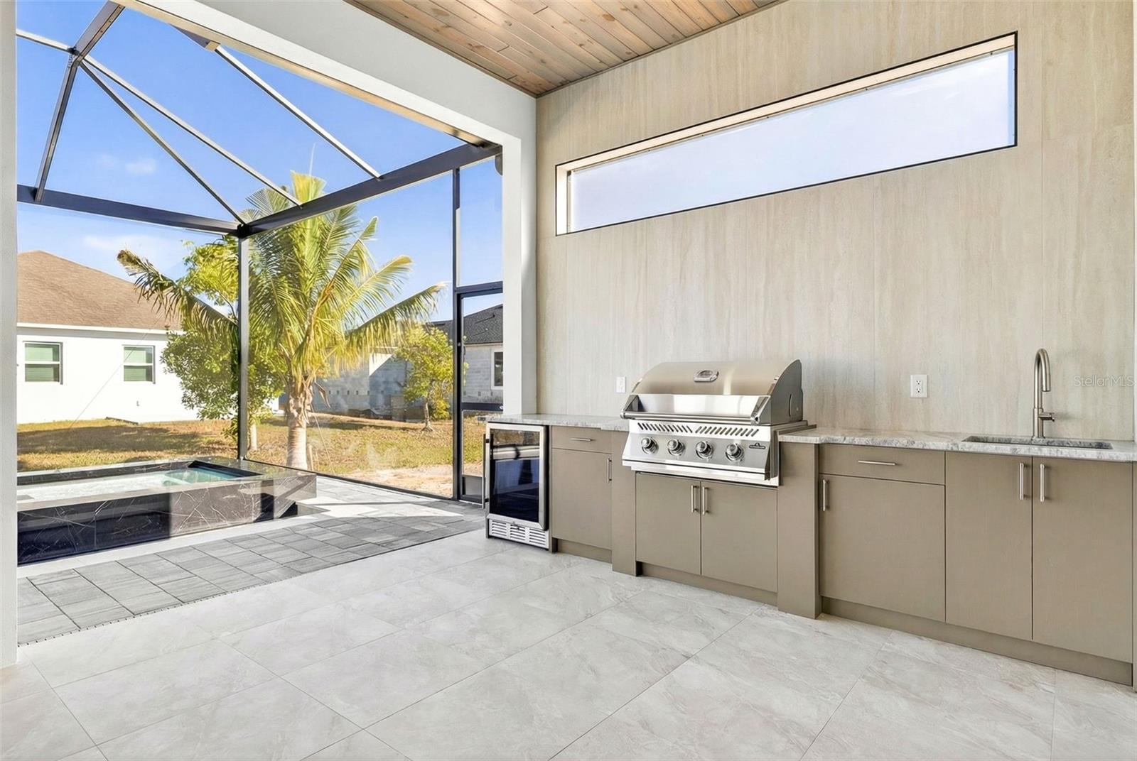 Image 40 of 50 For 1825 37th Avenue