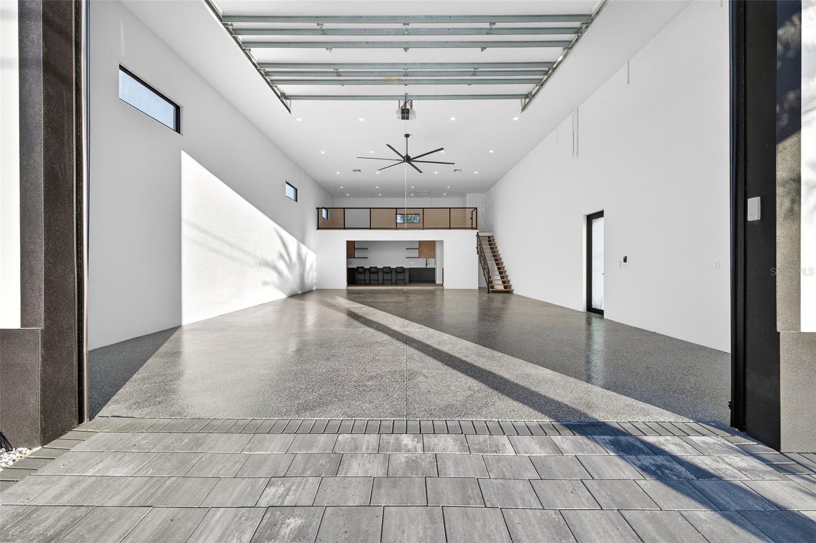 Image 6 of 50 For 1825 37th Avenue