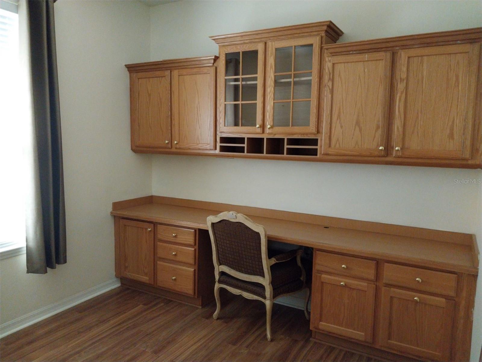 Image 12 of 15 For 5641 Hidden Oak Court