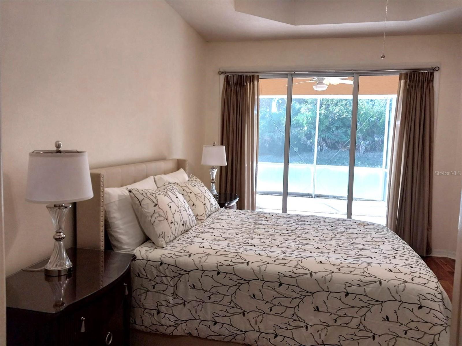 Image 6 of 15 For 5641 Hidden Oak Court