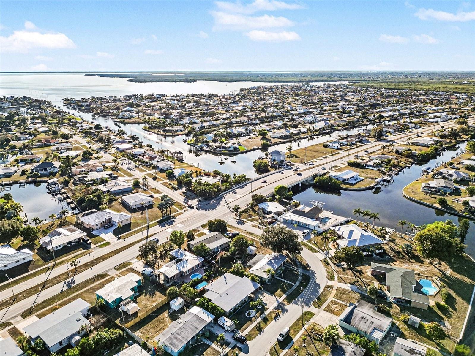 Image 29 of 30 For 868 Conreid Drive Ne