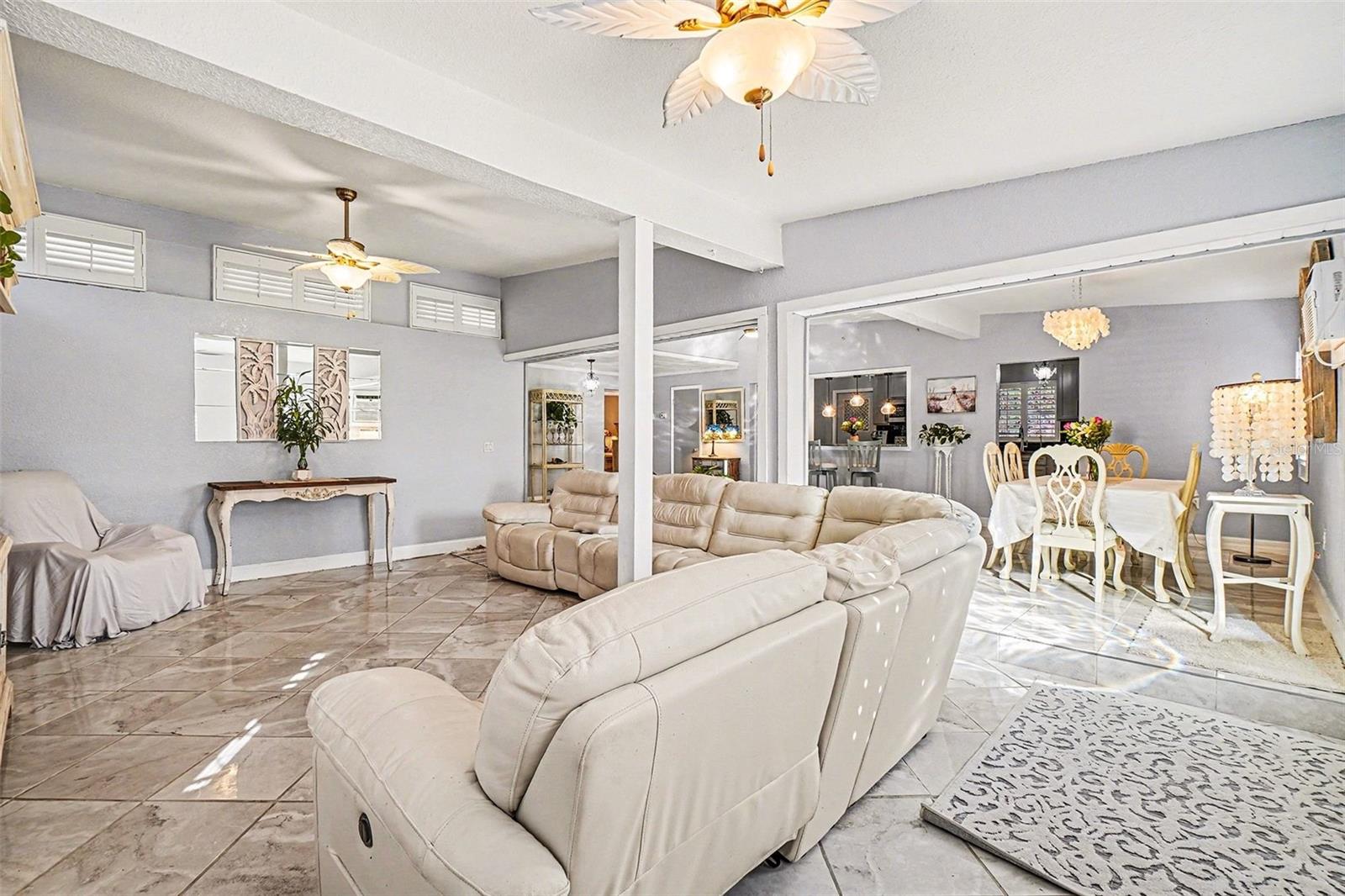 Image 8 of 30 For 868 Conreid Drive Ne