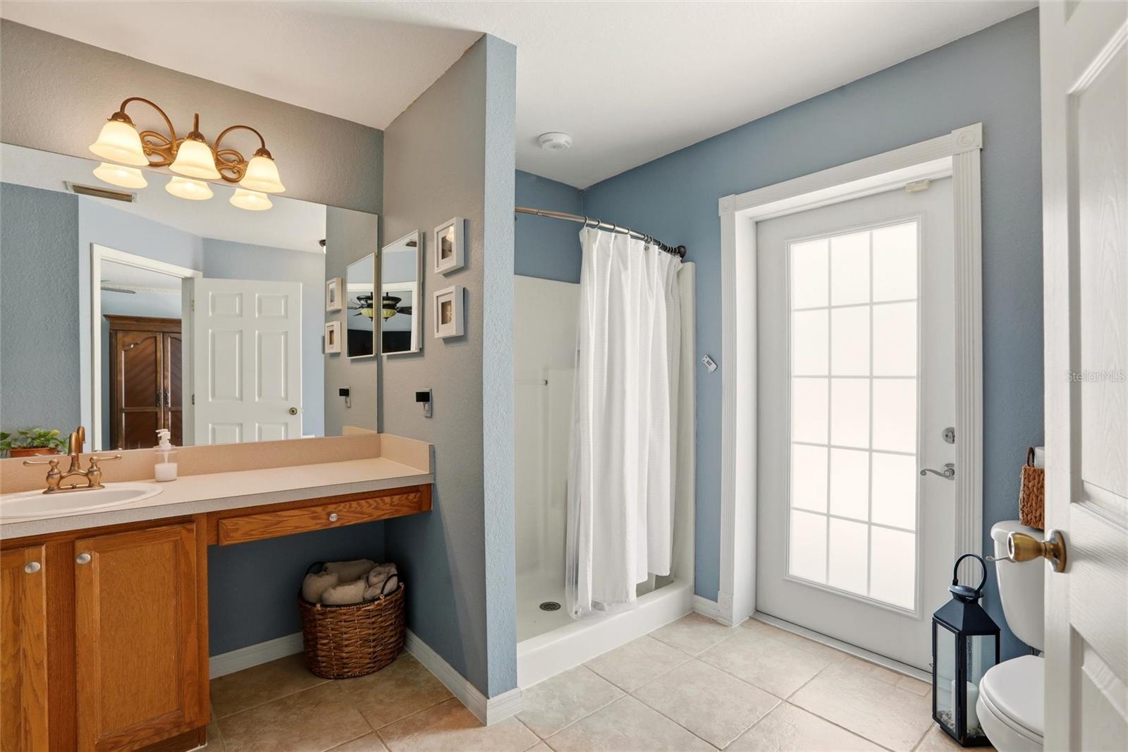 Image 20 of 33 For 4399 Amari Road