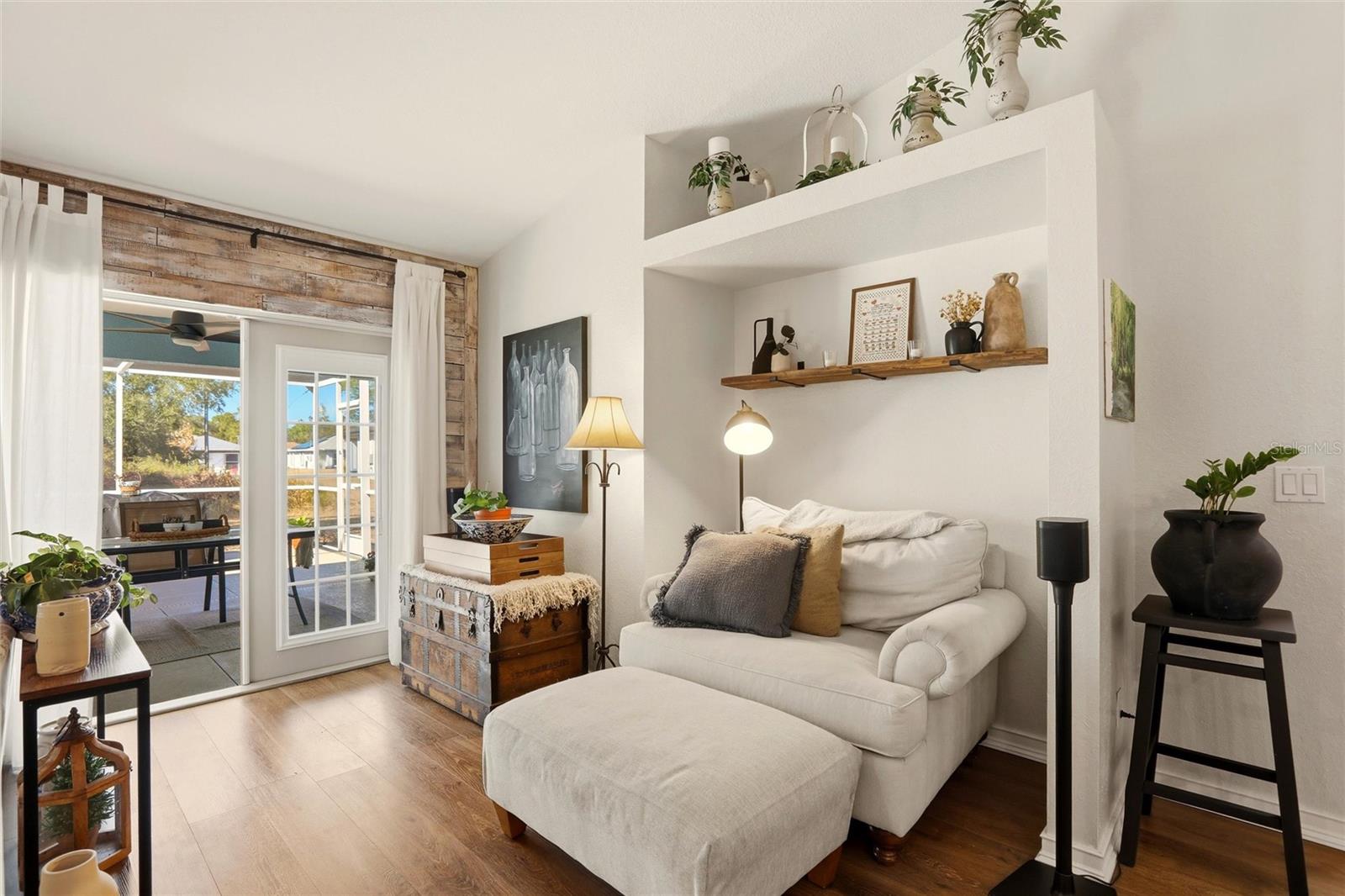 Image 6 of 33 For 4399 Amari Road