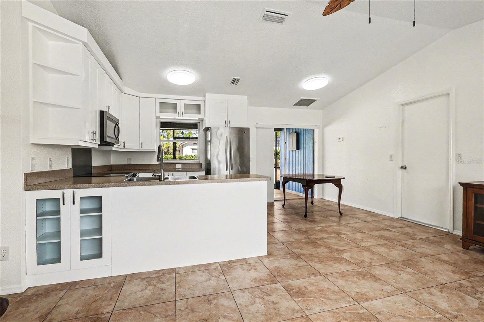 Image 12 of 30 For 5814 Sylvania Avenue