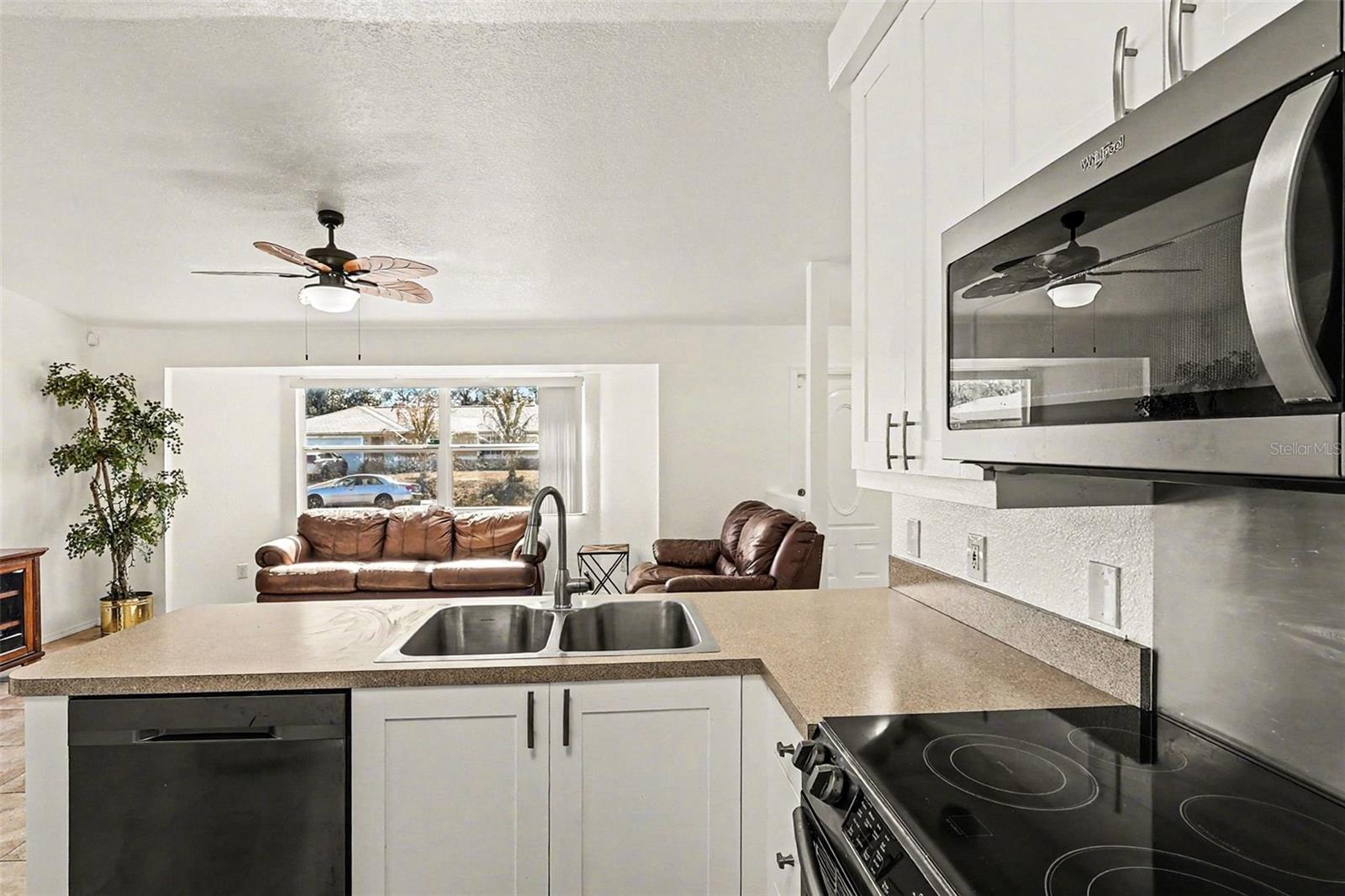 Image 13 of 30 For 5814 Sylvania Avenue