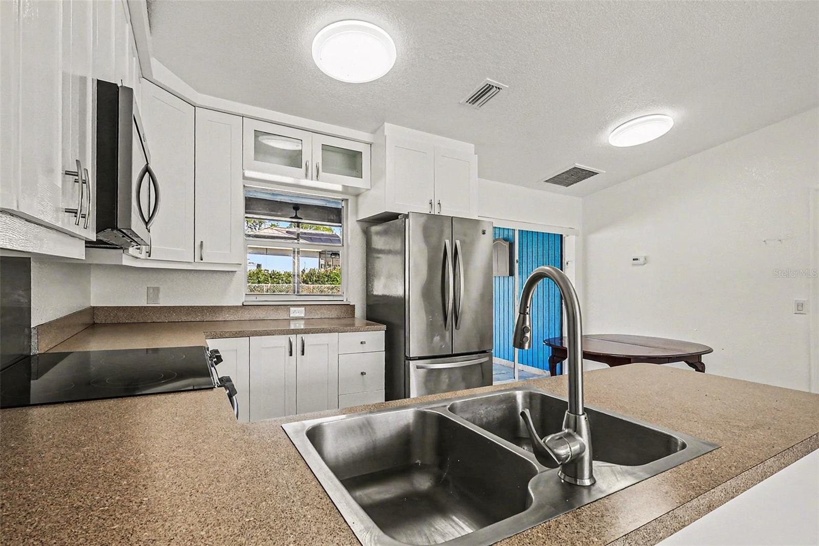 Image 14 of 30 For 5814 Sylvania Avenue