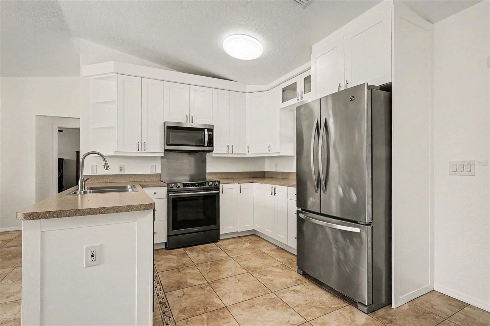 Image 16 of 30 For 5814 Sylvania Avenue