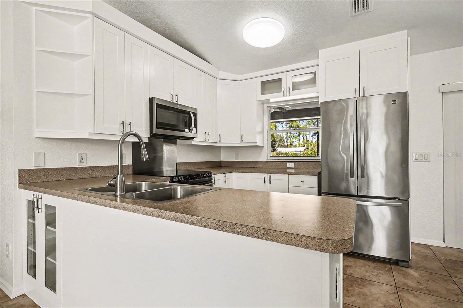 Image 18 of 30 For 5814 Sylvania Avenue