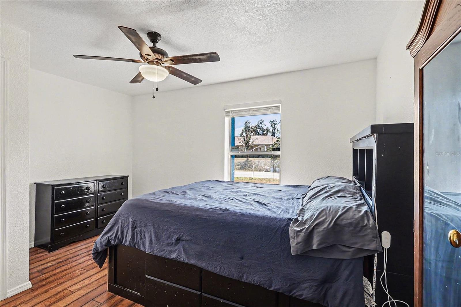 Image 19 of 30 For 5814 Sylvania Avenue