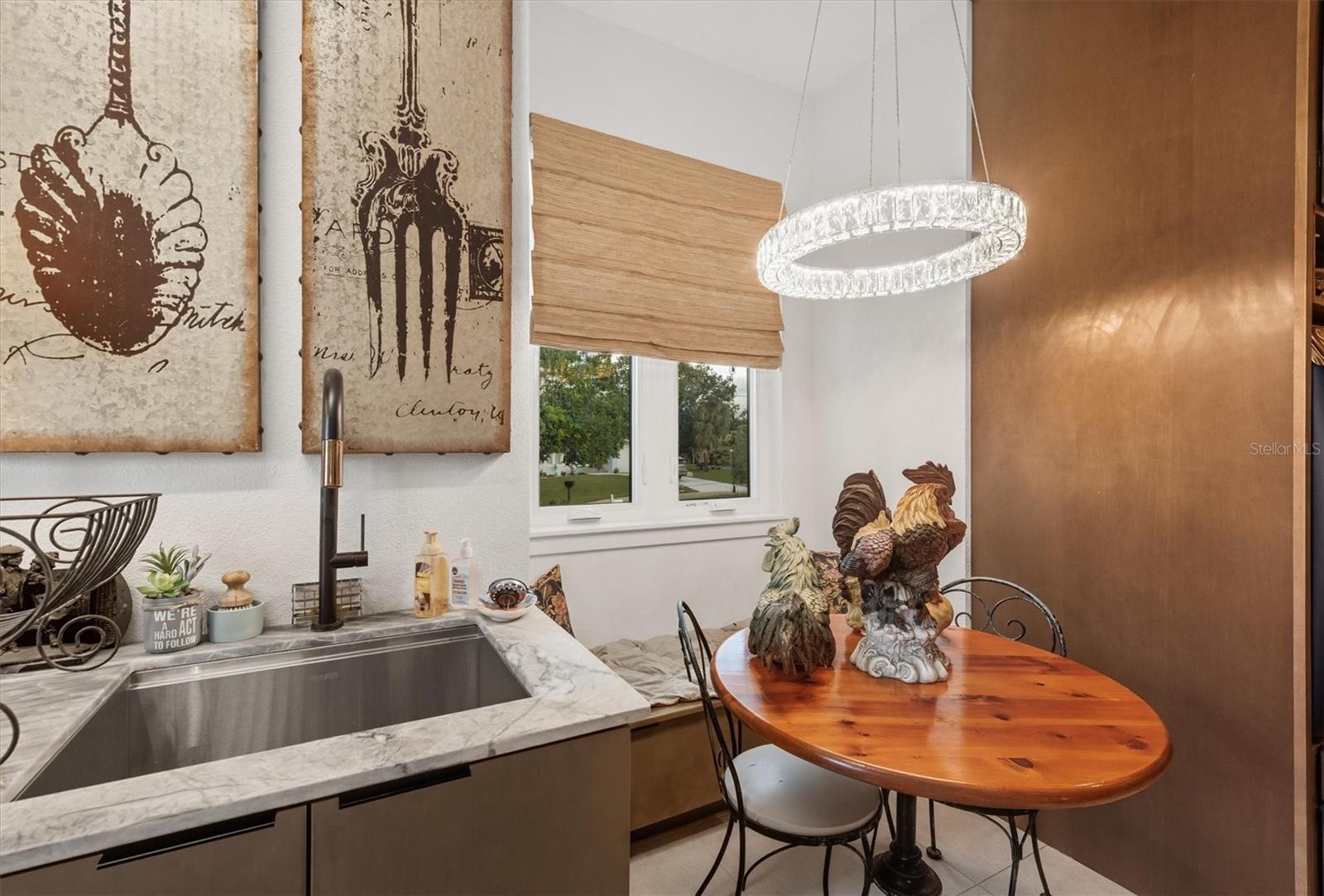 Image 16 of 95 For 3001 Banyan Way