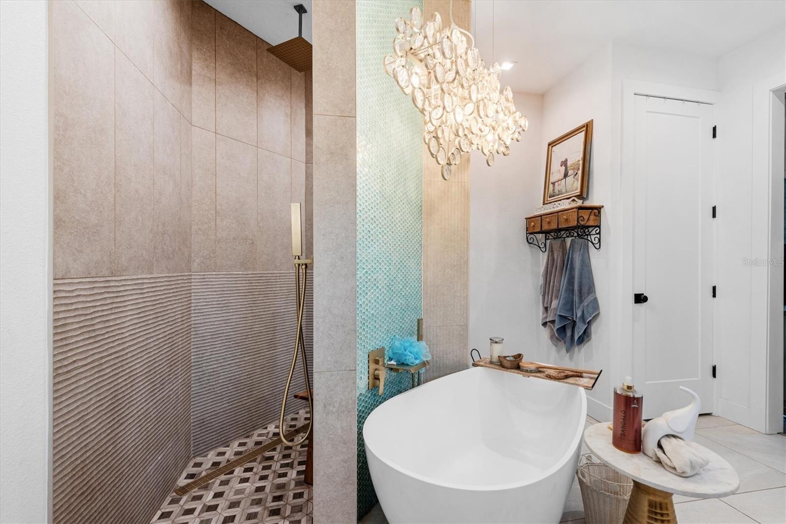 Image 24 of 95 For 3001 Banyan Way