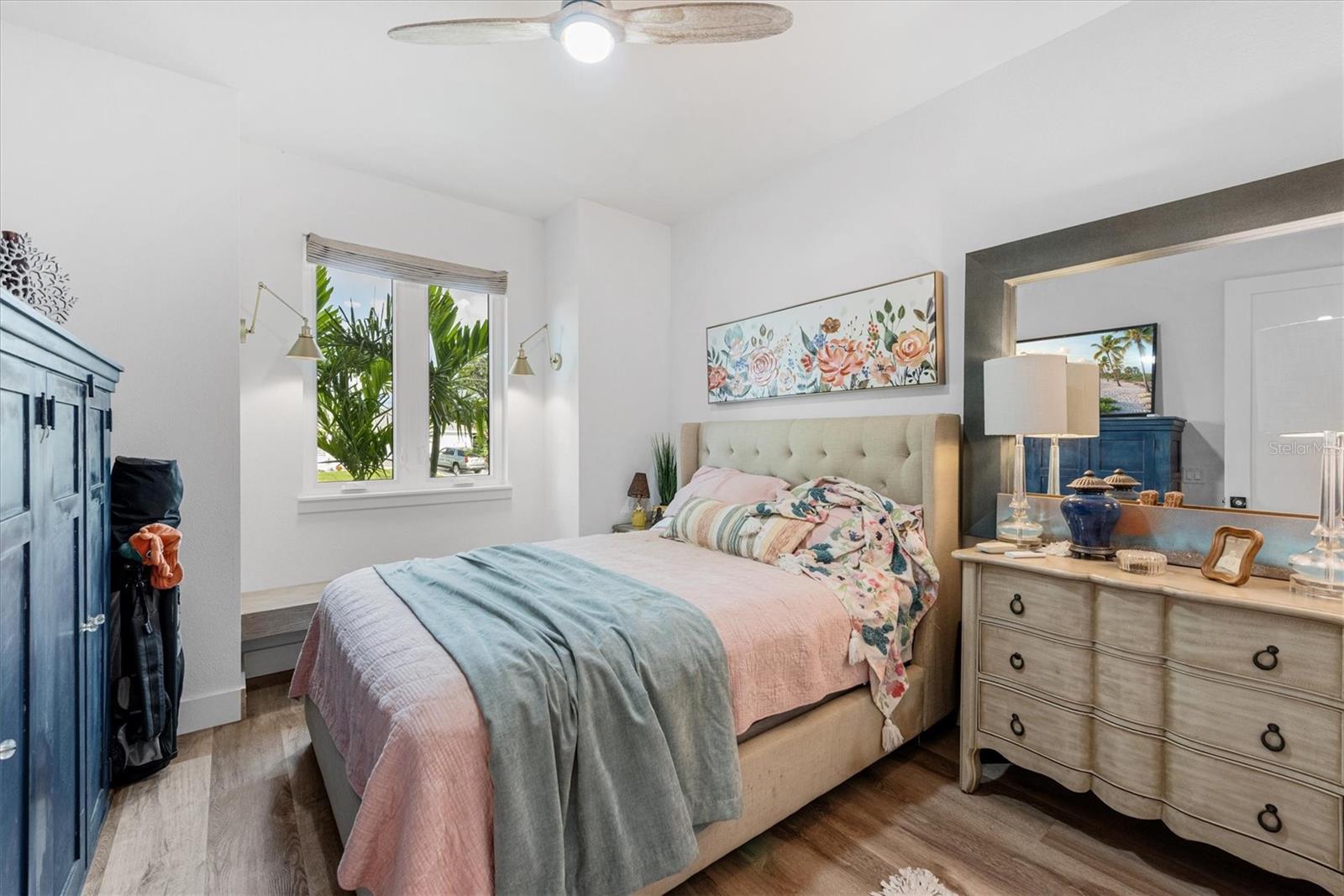 Image 28 of 95 For 3001 Banyan Way