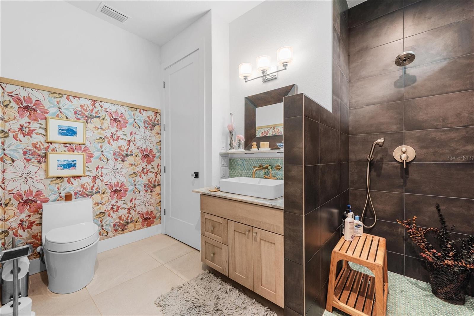 Image 30 of 95 For 3001 Banyan Way