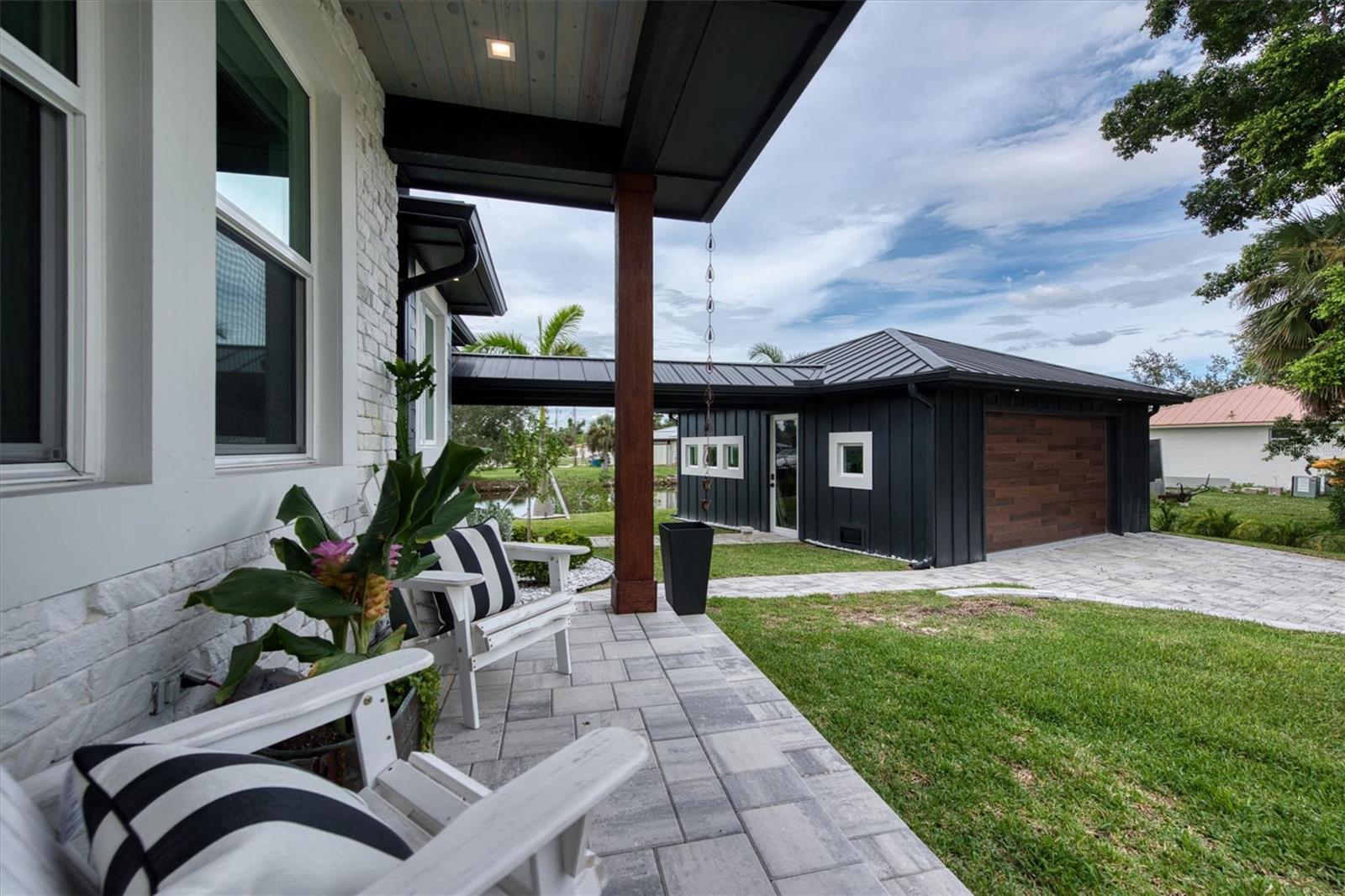 Image 48 of 95 For 3001 Banyan Way