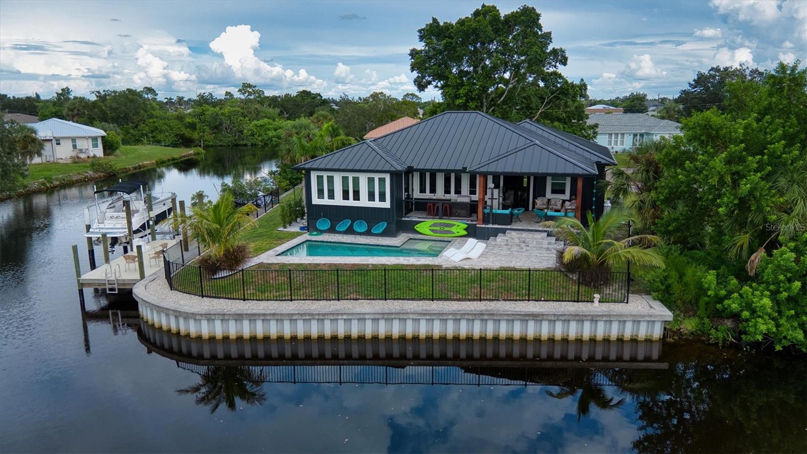 Image 65 of 95 For 3001 Banyan Way