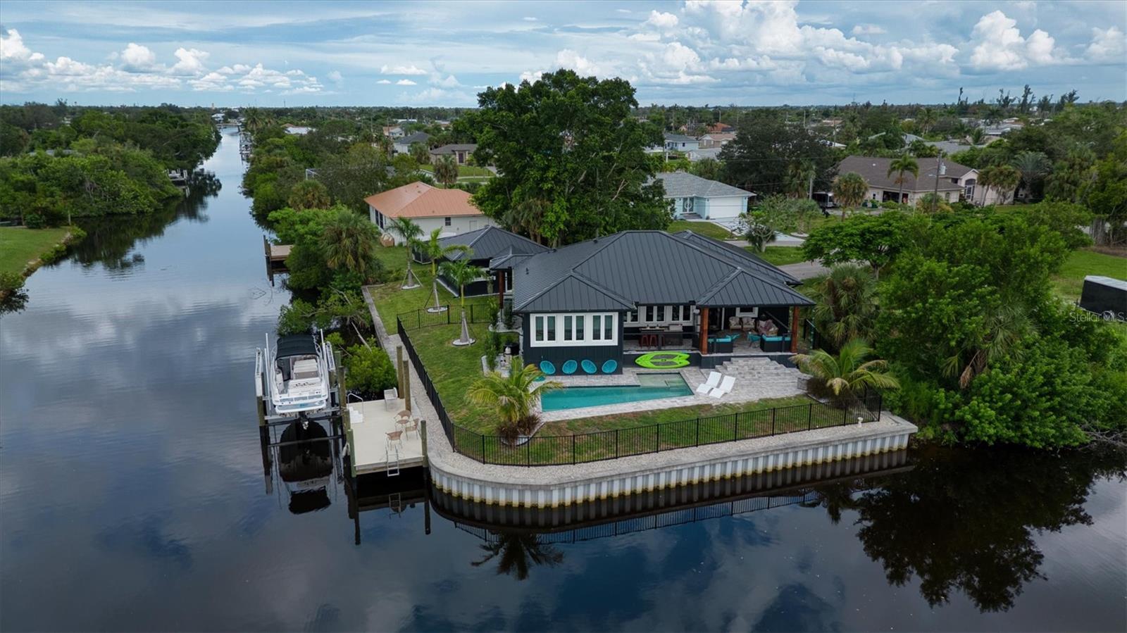 Image 68 of 95 For 3001 Banyan Way