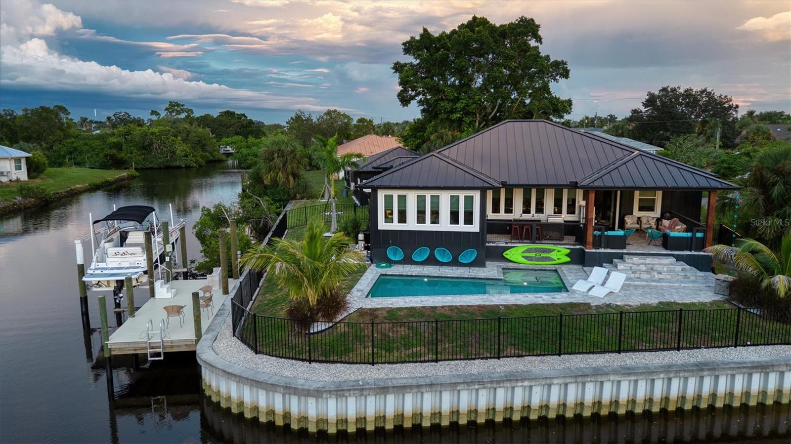 Image 69 of 95 For 3001 Banyan Way