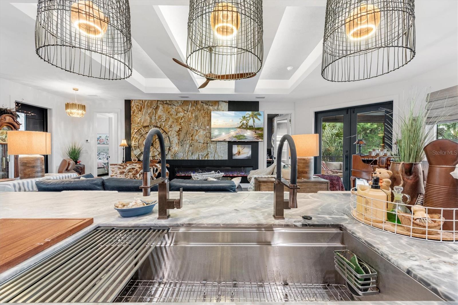 Image 8 of 95 For 3001 Banyan Way