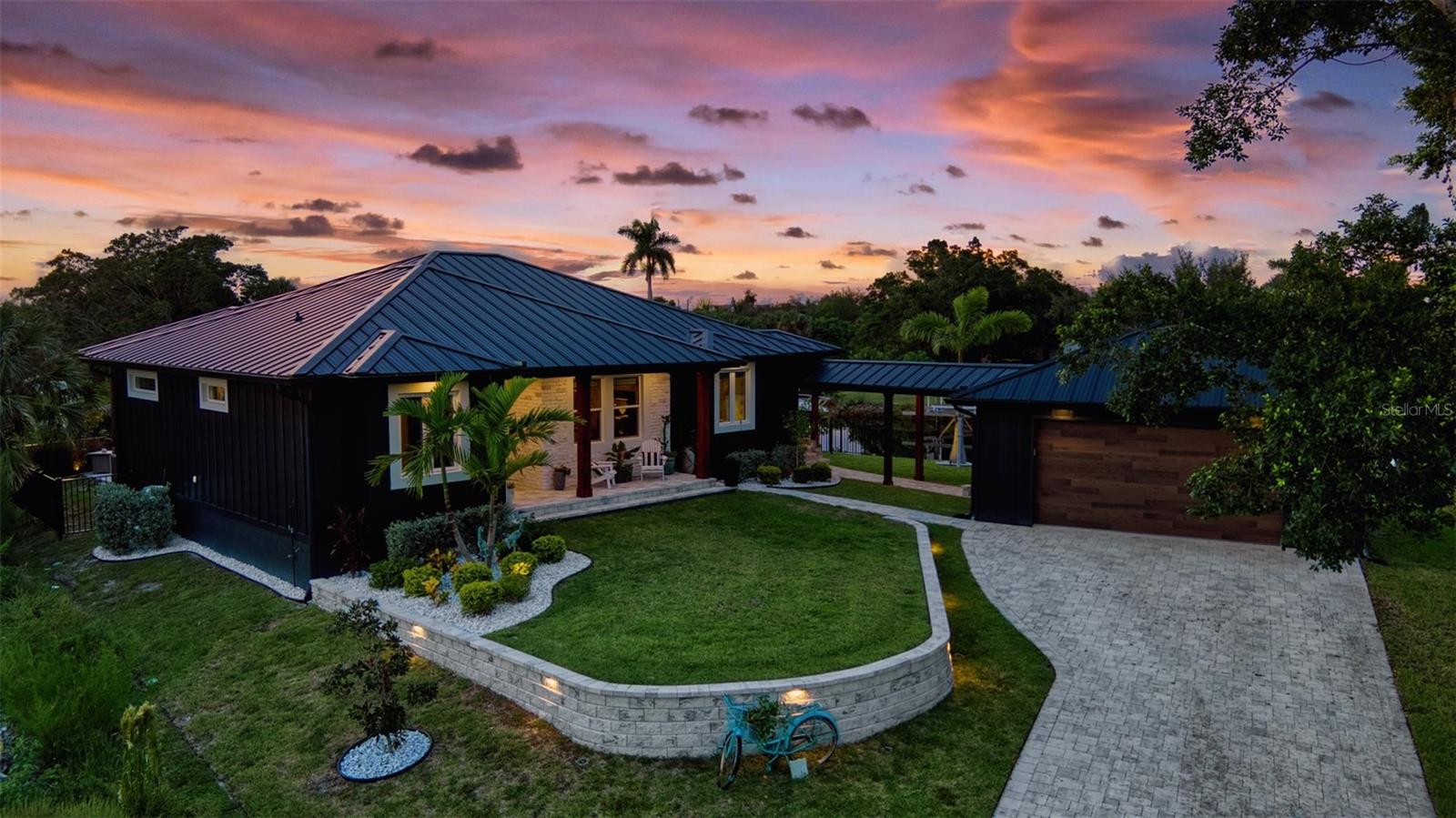 Image 87 of 95 For 3001 Banyan Way