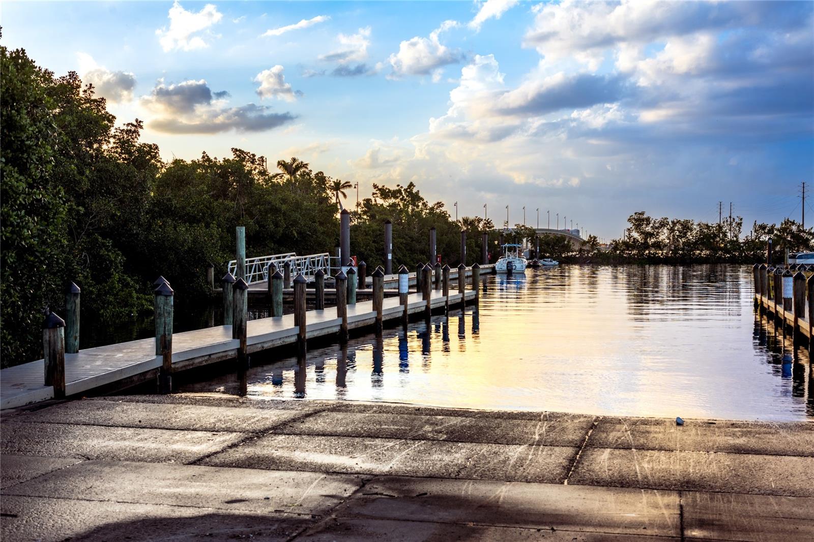 Image 92 of 95 For 3001 Banyan Way