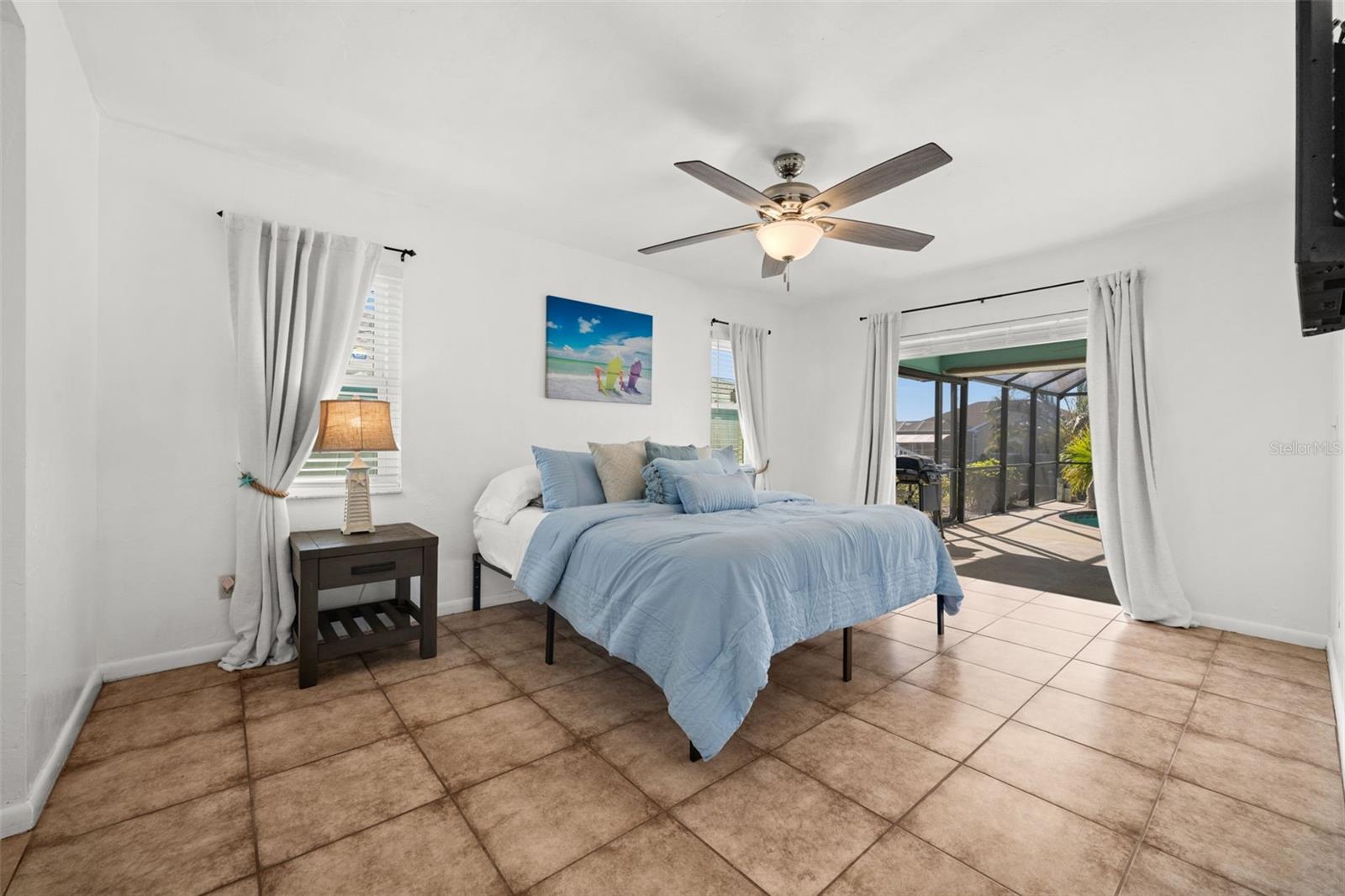 Image 18 of 50 For 250 37th Terrace