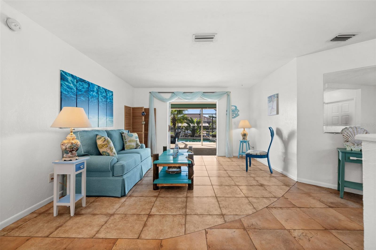 Image 6 of 50 For 250 37th Terrace