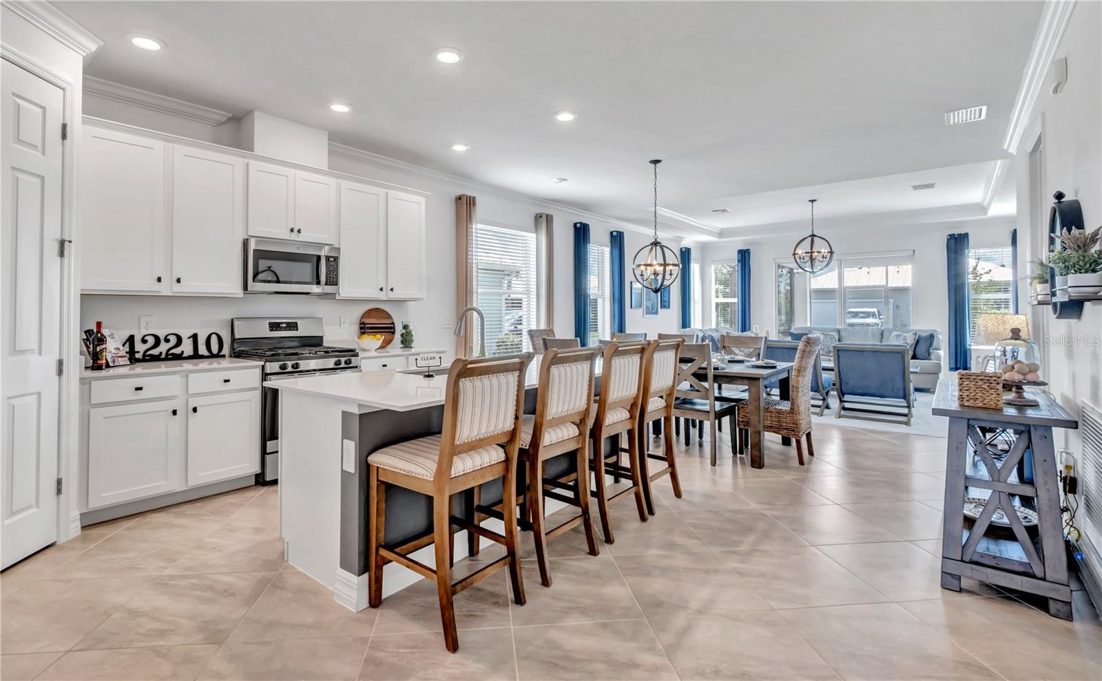 Image 5 of 33 For 42210 Lake Timber Drive