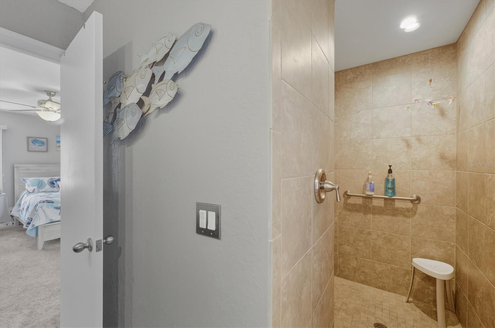 Image 21 of 32 For 22481 Westchester Boulevard A22