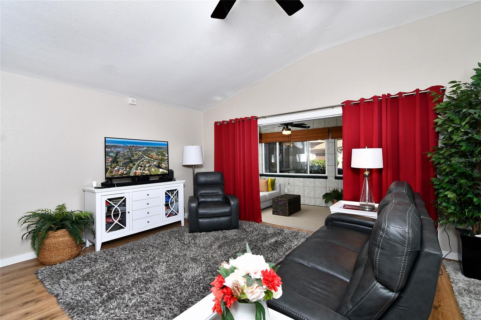 Image 9 of 29 For 1501 Islamorada Boulevard