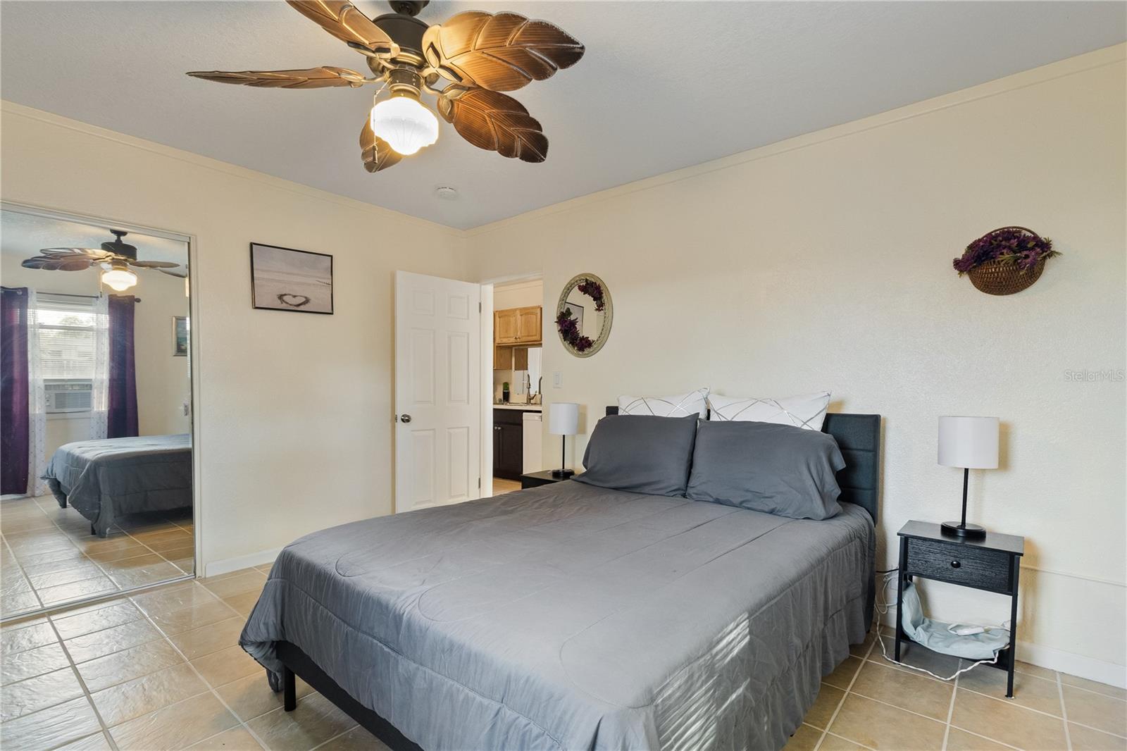 Image 26 of 43 For 4419 Melbourne Street