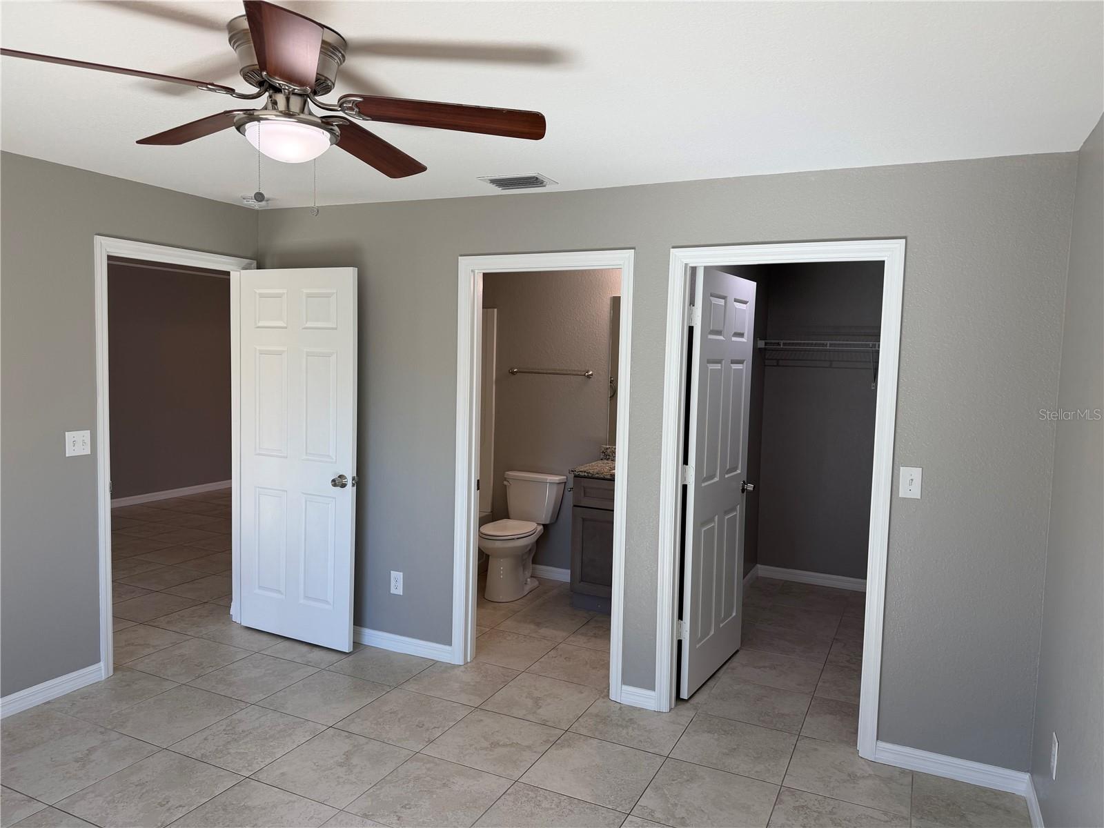 Image 10 of 14 For 17107 Thompson Avenue 17107