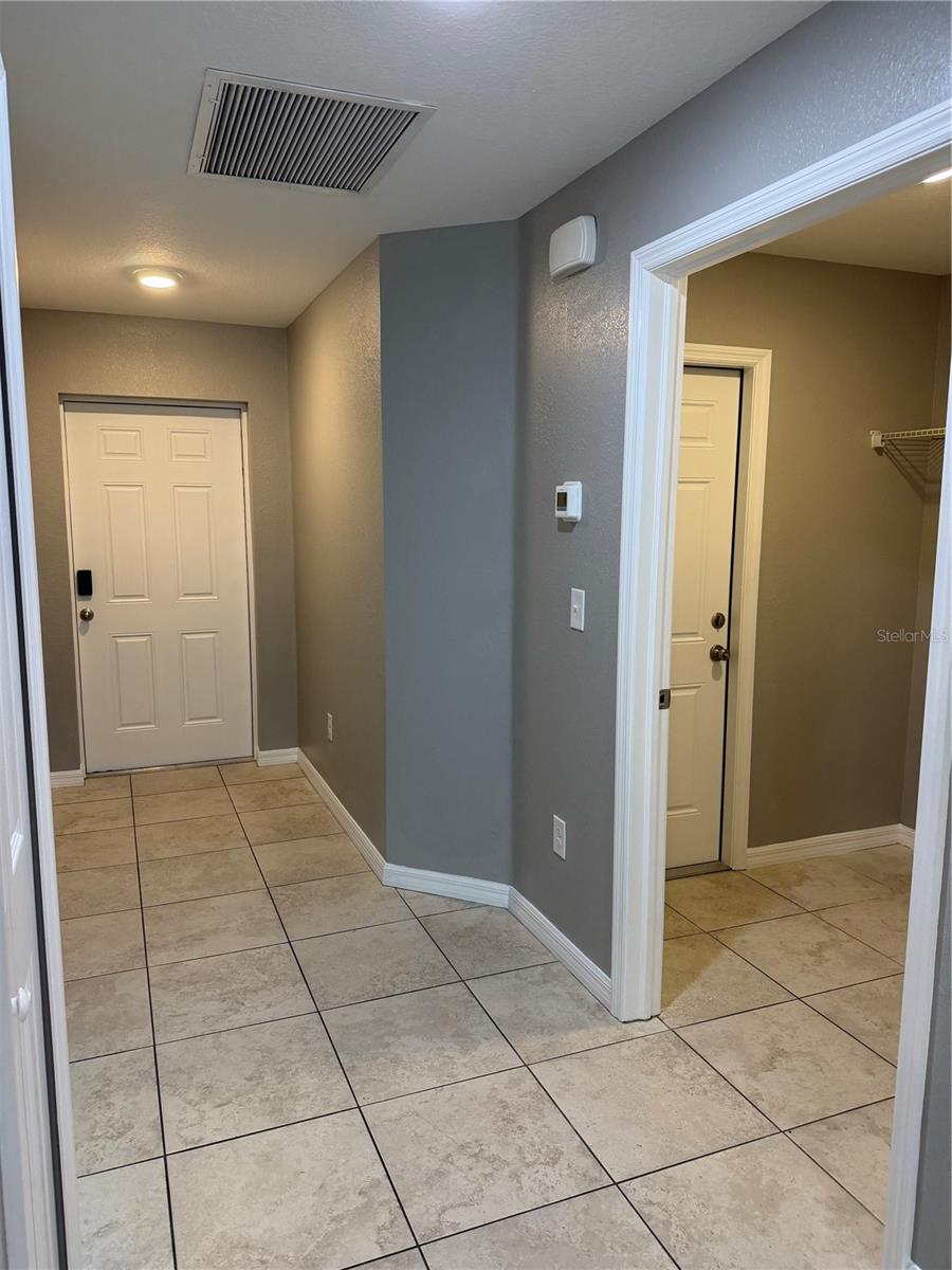 Image 2 of 14 For 17107 Thompson Avenue 17107