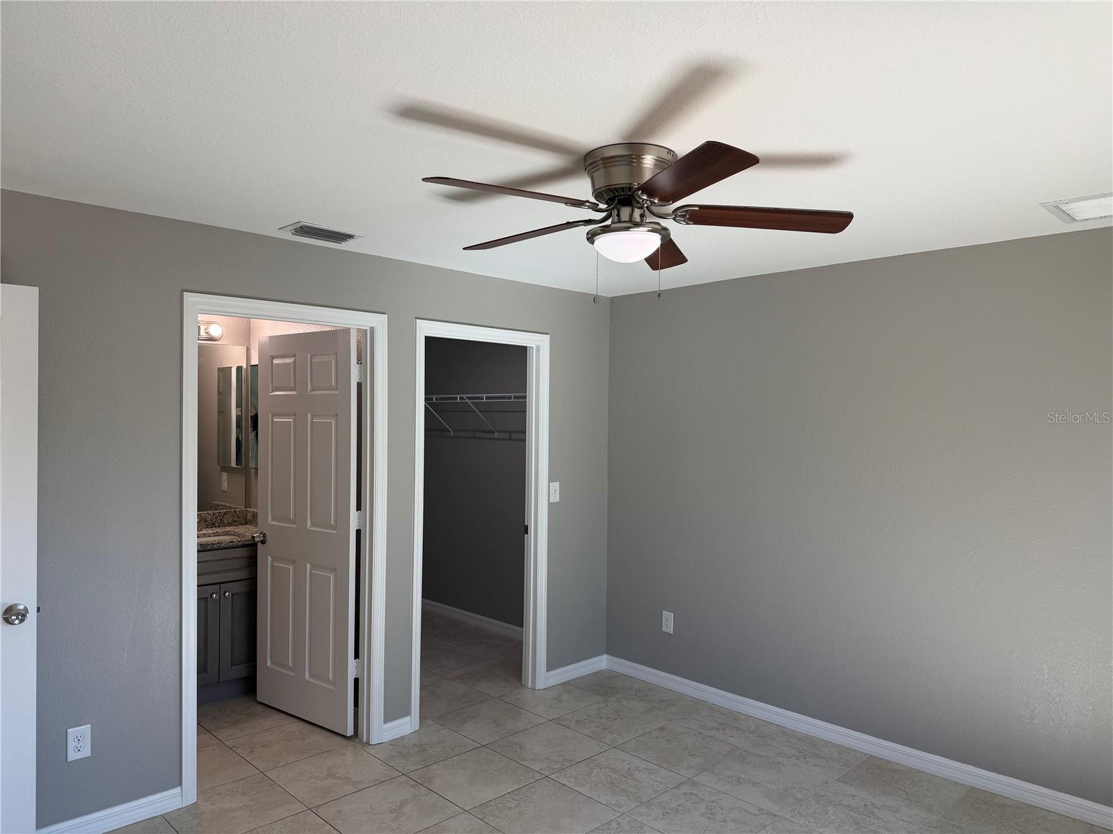 Image 9 of 14 For 17107 Thompson Avenue 17107