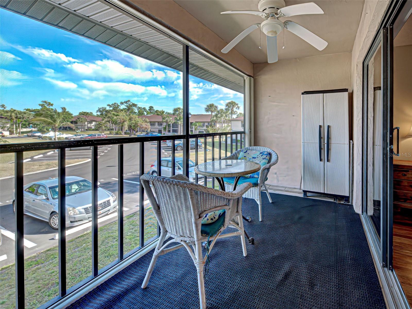 Image 34 of 39 For 19505 Quesada Avenue Ee202