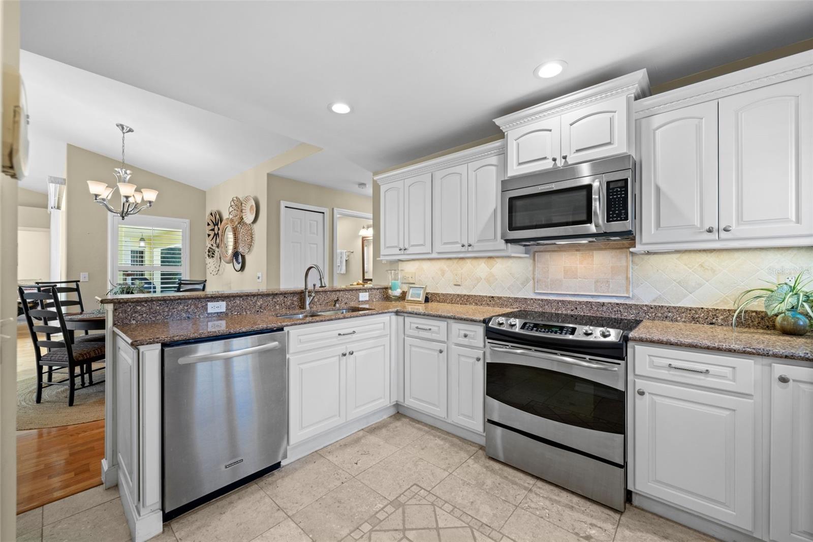 Image 14 of 38 For 2926 38th Terrace