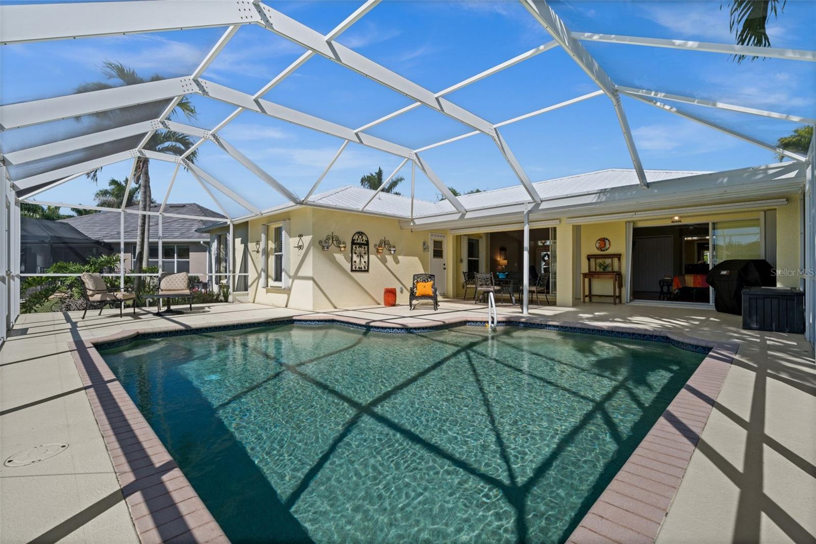 Image 2 of 38 For 2926 38th Terrace