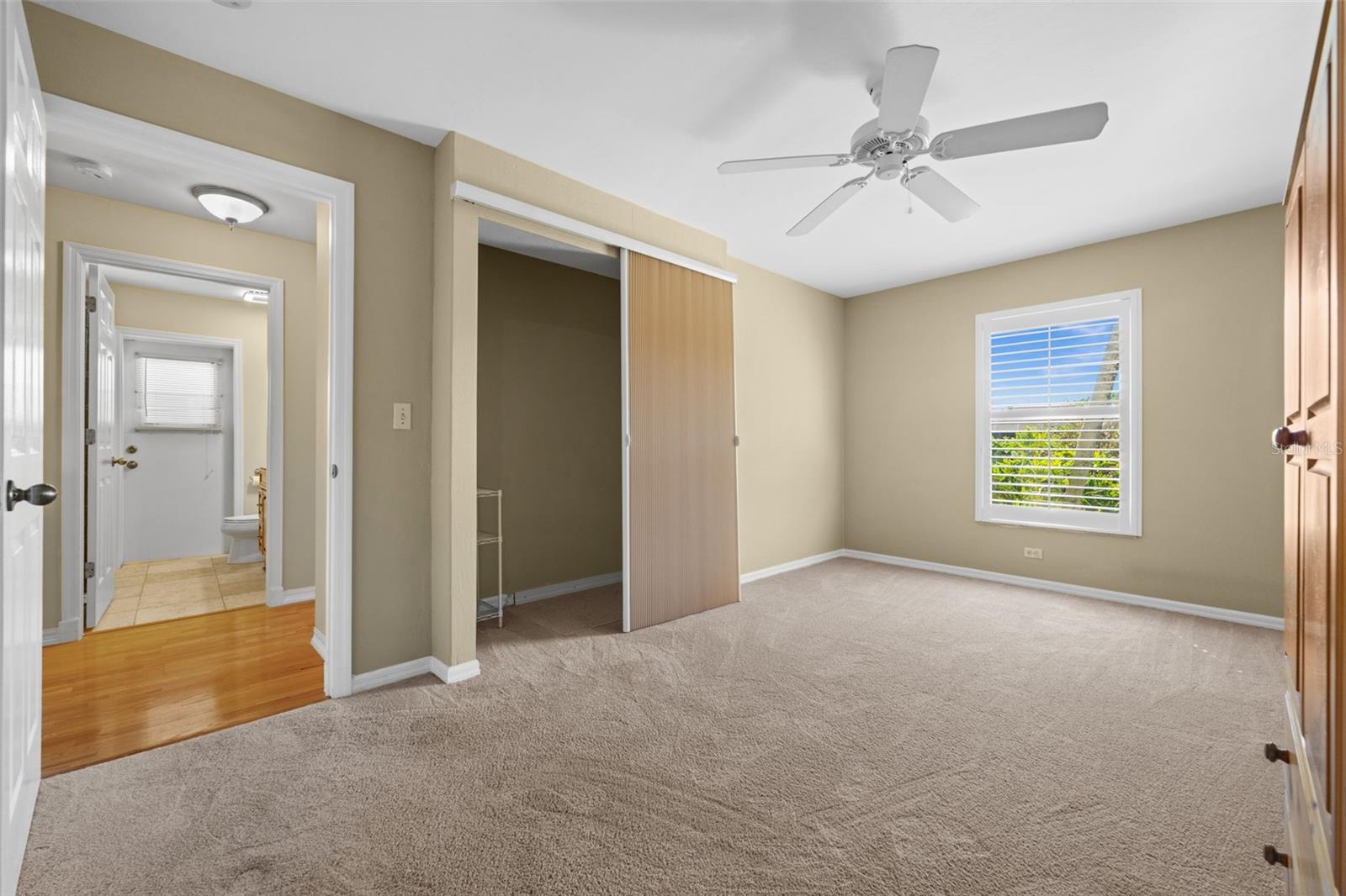 Image 22 of 38 For 2926 38th Terrace