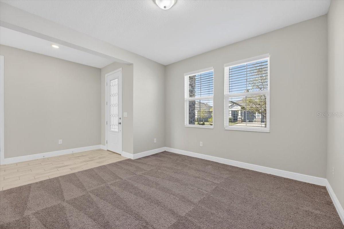 Image 7 of 51 For 8816 Mugnai Street