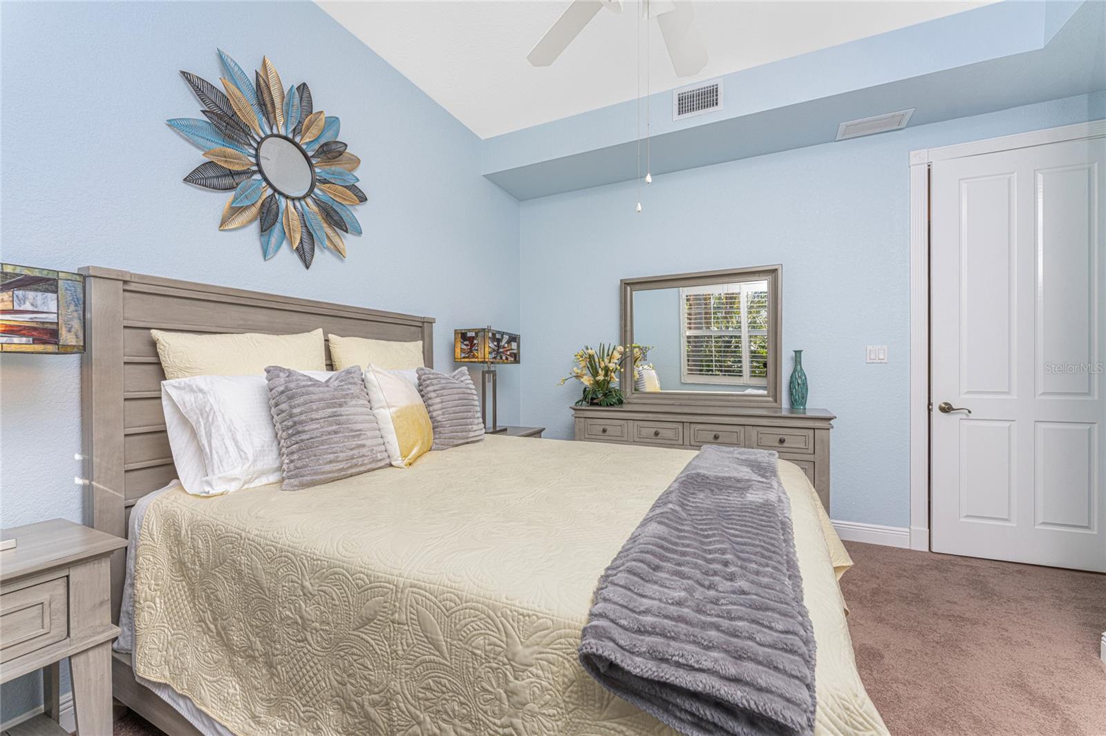 Image 34 of 61 For 197 Tarpon Cove Boulevard 611