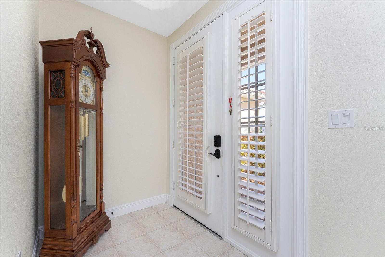 Image 4 of 61 For 197 Tarpon Cove Boulevard 611