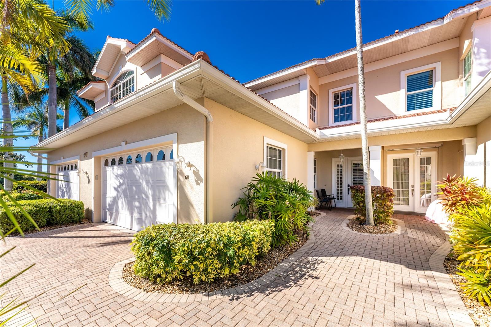 Image 42 of 61 For 197 Tarpon Cove Boulevard 611