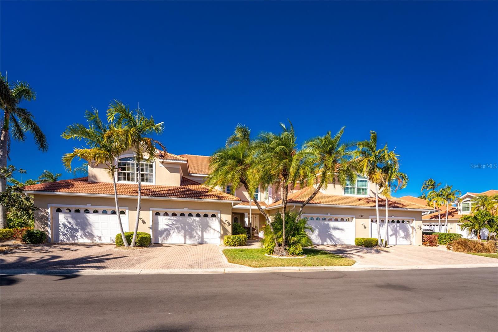 Image 44 of 61 For 197 Tarpon Cove Boulevard 611