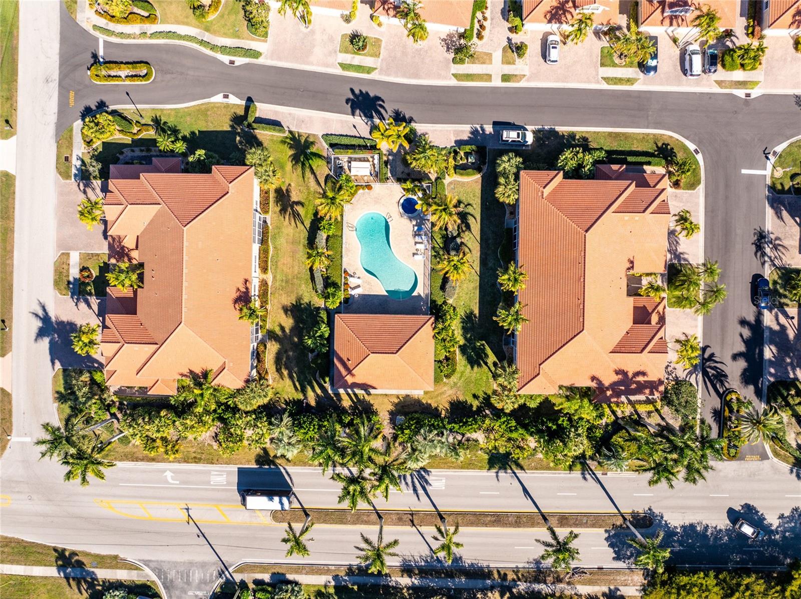 Image 57 of 61 For 197 Tarpon Cove Boulevard 611