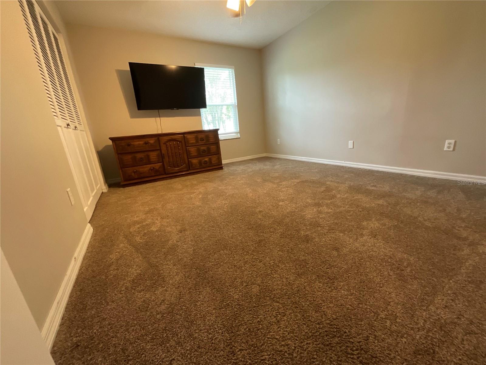 Image 14 of 48 For 41 Brewster Lane