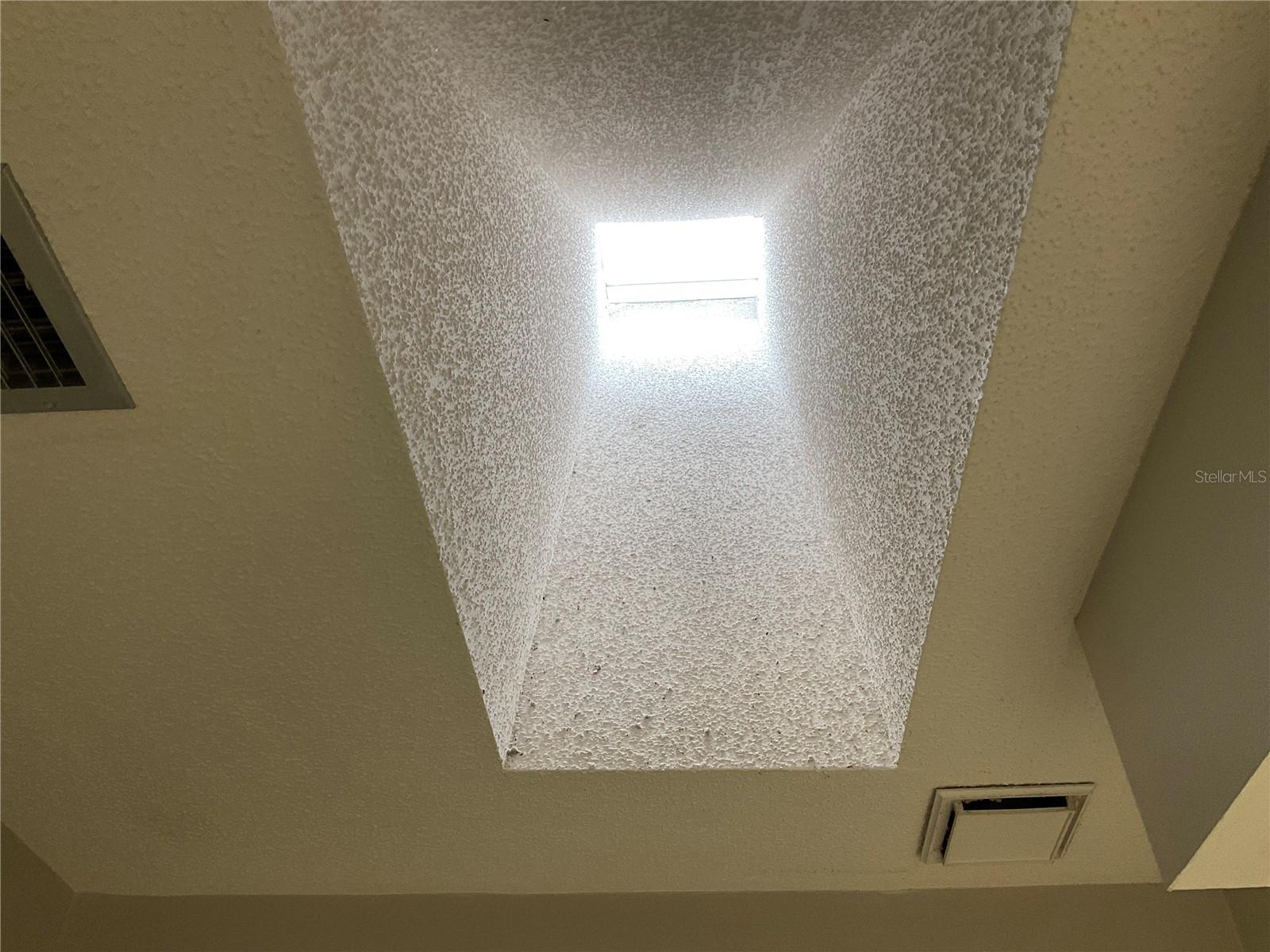 Image 22 of 48 For 41 Brewster Lane